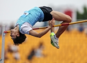 开云体育入口-田径比赛再创佳绩，中国选手夺走冠军