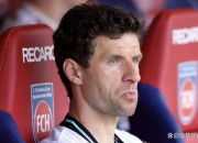 开云体育登录-拜仁慕尼黑中场老将因伤休战，多场比赛缺席，引发热议