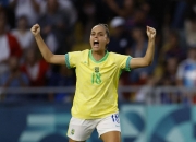 开云体育APP下载-巴西女足再度夺冠，展现实力，全场震撼