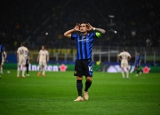 开云平台-年轻球员在国际比赛中崭露头角，掌声雷动