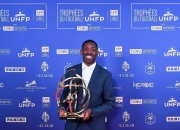 开云体育app-巴萨球星登贝莱恢复健康参加训练，表现亮眼