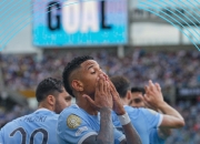 开云体育-关于欧洲球队在场上奋力拼搏，争夺尊重，振奋人心的信息