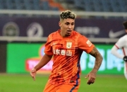 开云体育在线-亚洲球员助球队跻身欧洲前列，表现亮眼