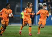 开云体育中国-阿森纳鏖战曼联，莫德里奇关键制胜