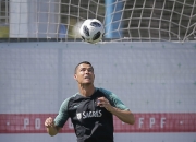 开云APP-韩国队在前锋球员带领下，展现出色球技