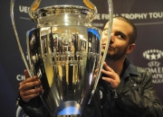 开云体育登录-瓦伦西亚客场大胜，希望重返欧冠赛场