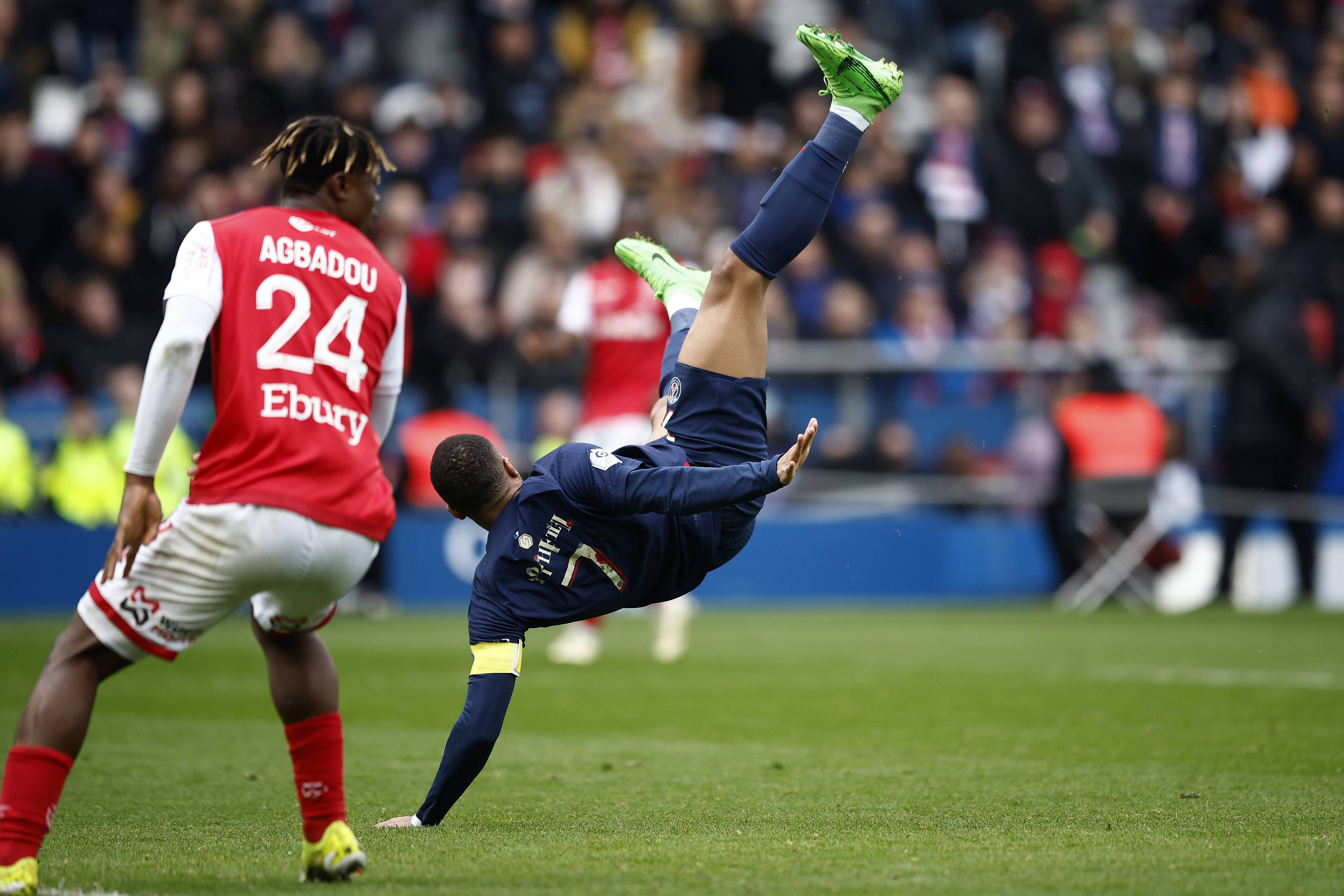 巴黎圣日耳曼队在国际赛事中铩羽而归的简单介绍 巴黎圣日耳曼队在国际赛事中铩羽而归的简单介绍