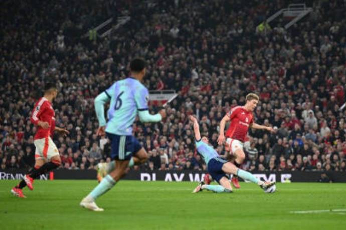 阿森纳球员集体伤退，英超争冠前路荆棘的简单介绍