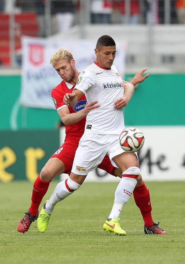 关于拜仁慕尼黑门将神勇扑救，助球队守住胜利的信息