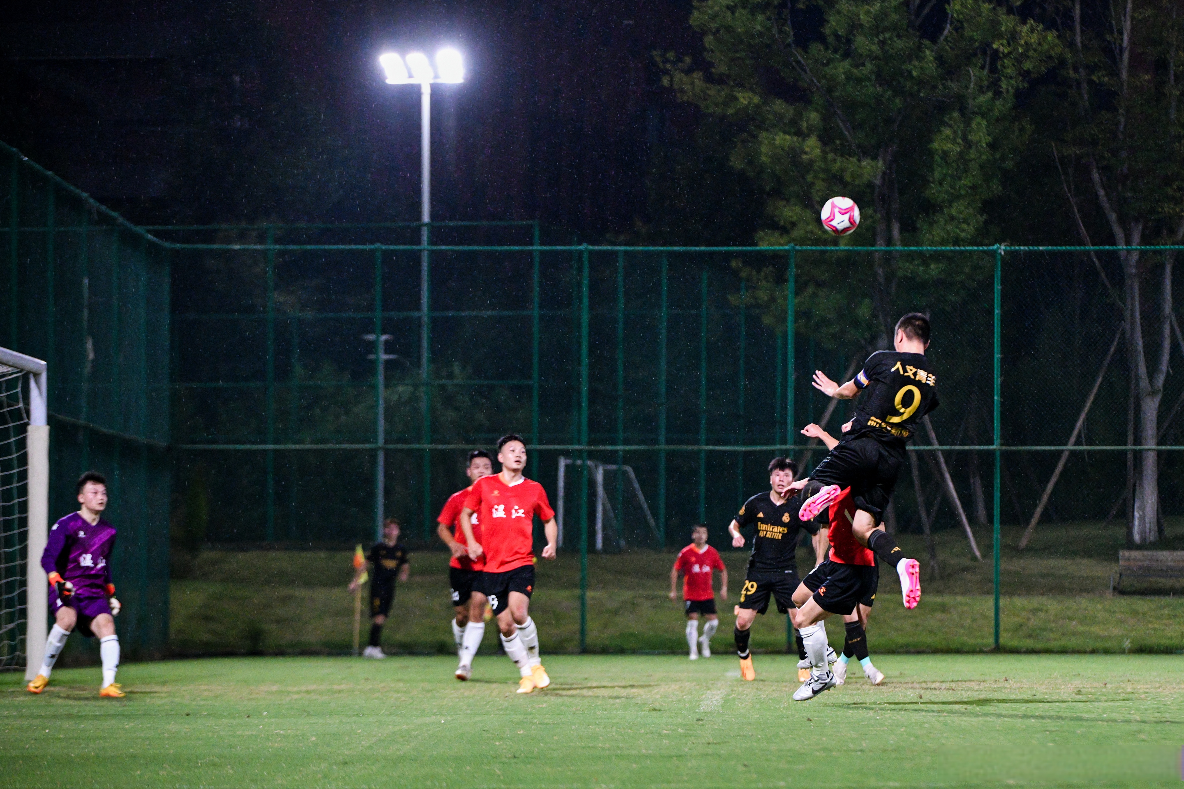 关于东南亚球队斩获洲际足球联赛季军,表现惊艳的信息 关于东南亚球队斩获洲际足球联赛季军,表现惊艳的信息