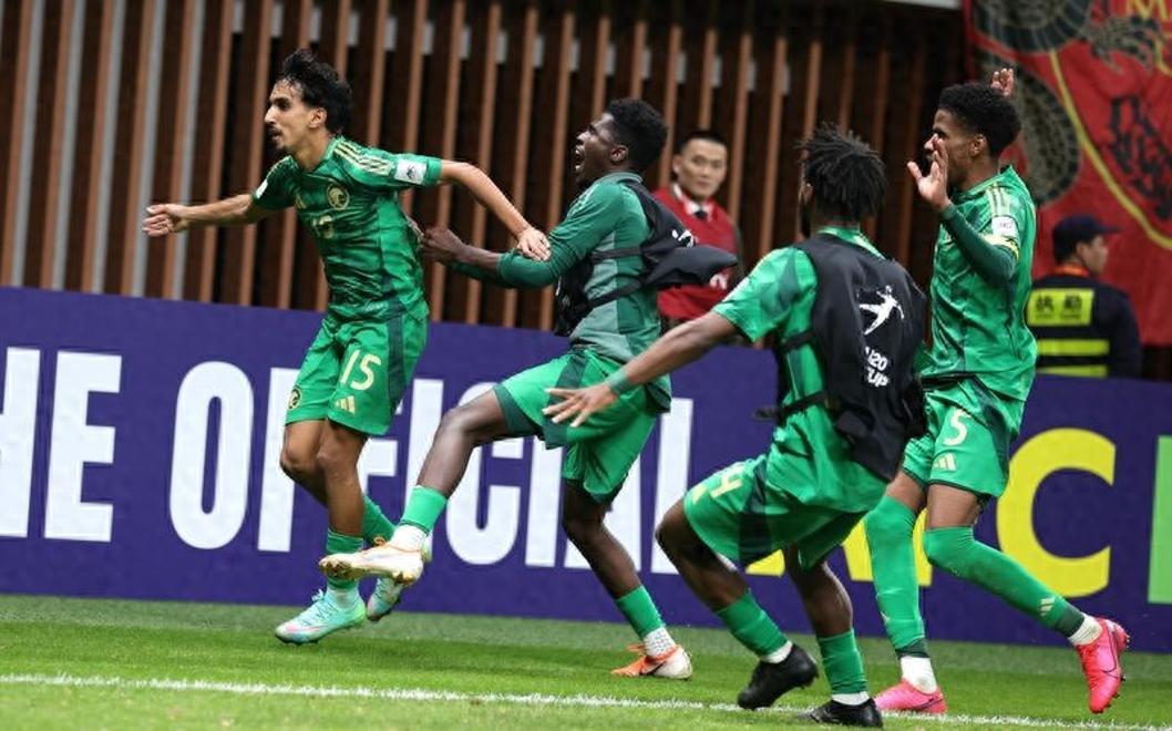 马来西亚球队挑战东亚球队：胜者晋级的简单介绍