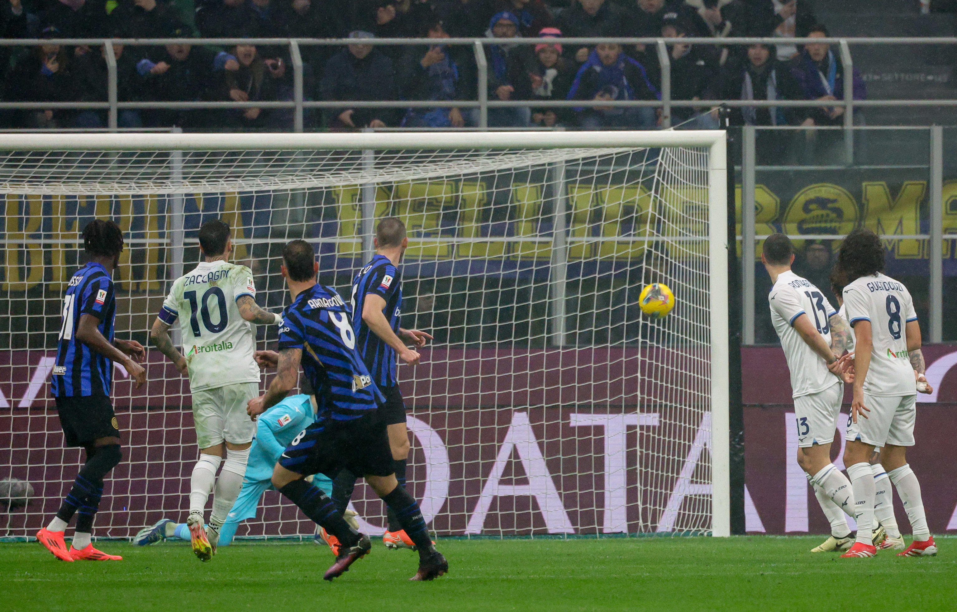 关于罗马球员势不可挡晋级意大利杯决赛的信息 关于罗马球员势不可挡晋级意大利杯决赛的信息