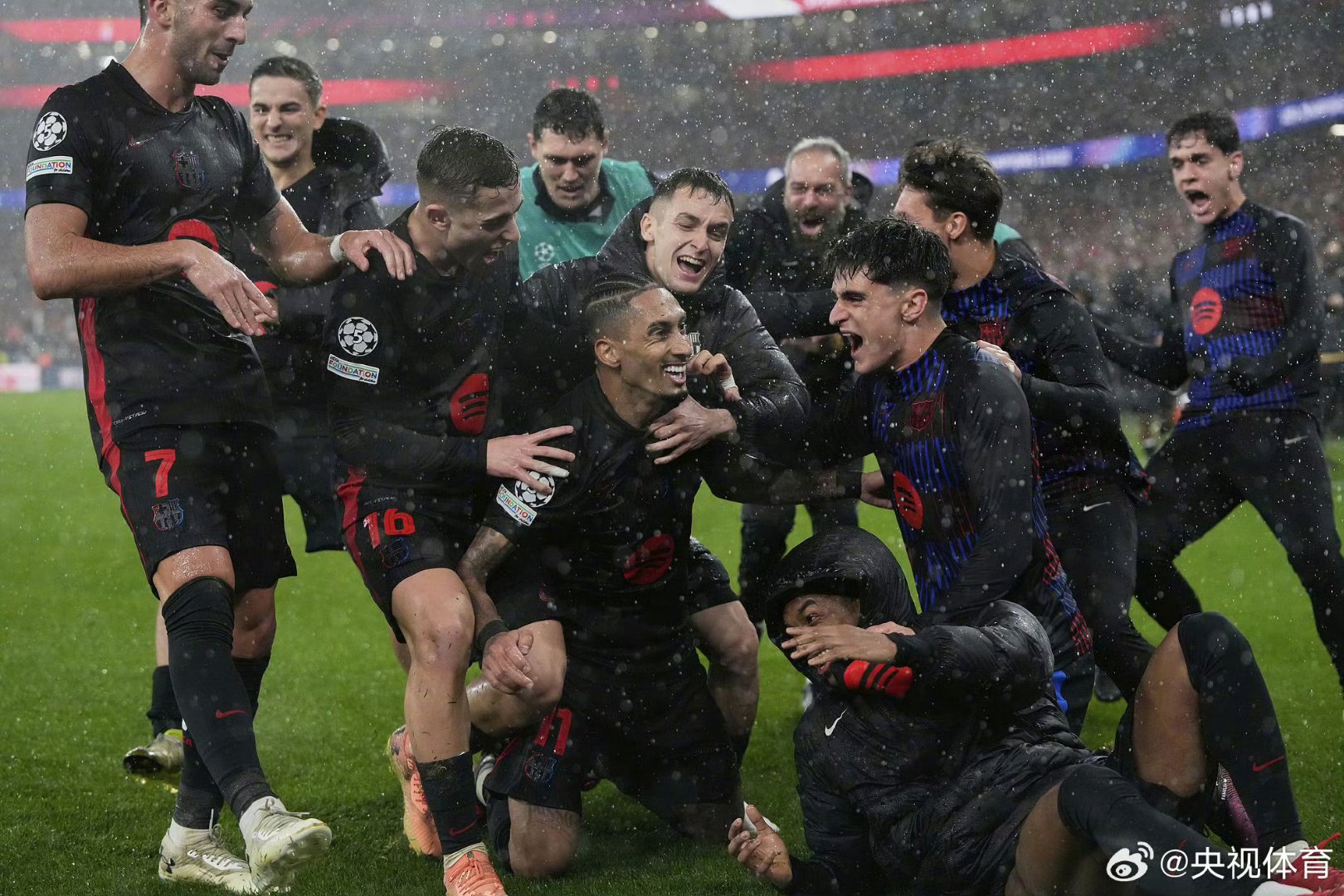 包含里尔客场惨遭图卢兹逆转，特科提奥闪电绝杀的词条