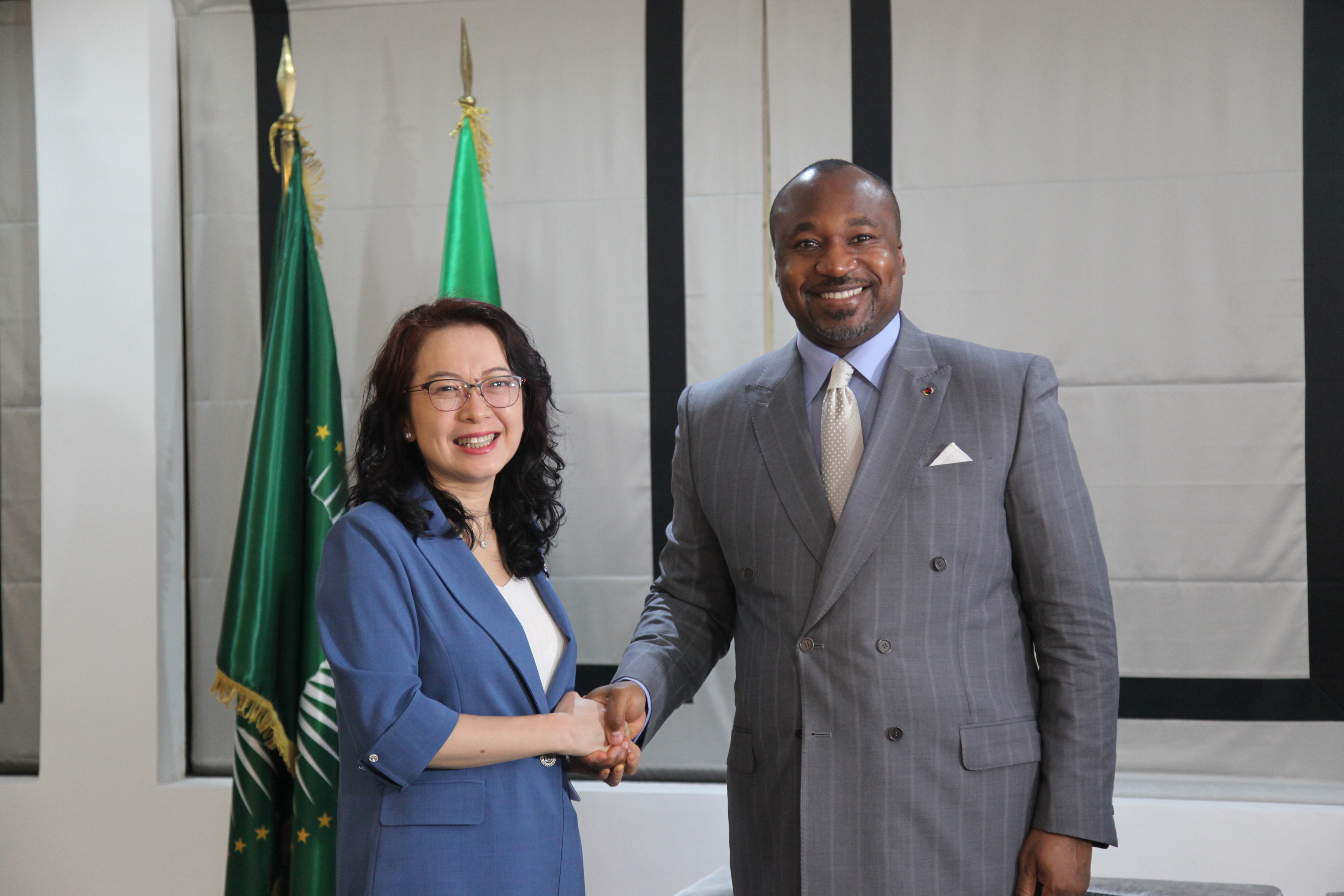 包含刚果民主共和国主场取胜北马其顿的词条 包含刚果民主共和国主场取胜北马其顿的词条