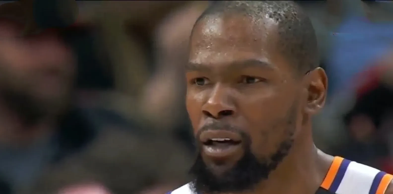 猛龙顽强逆转，一举击败对手晋级