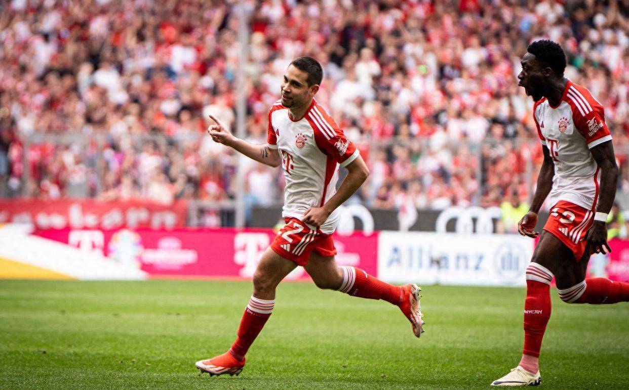 马拉多纳点评欧冠比赛：曼城有望夺冠