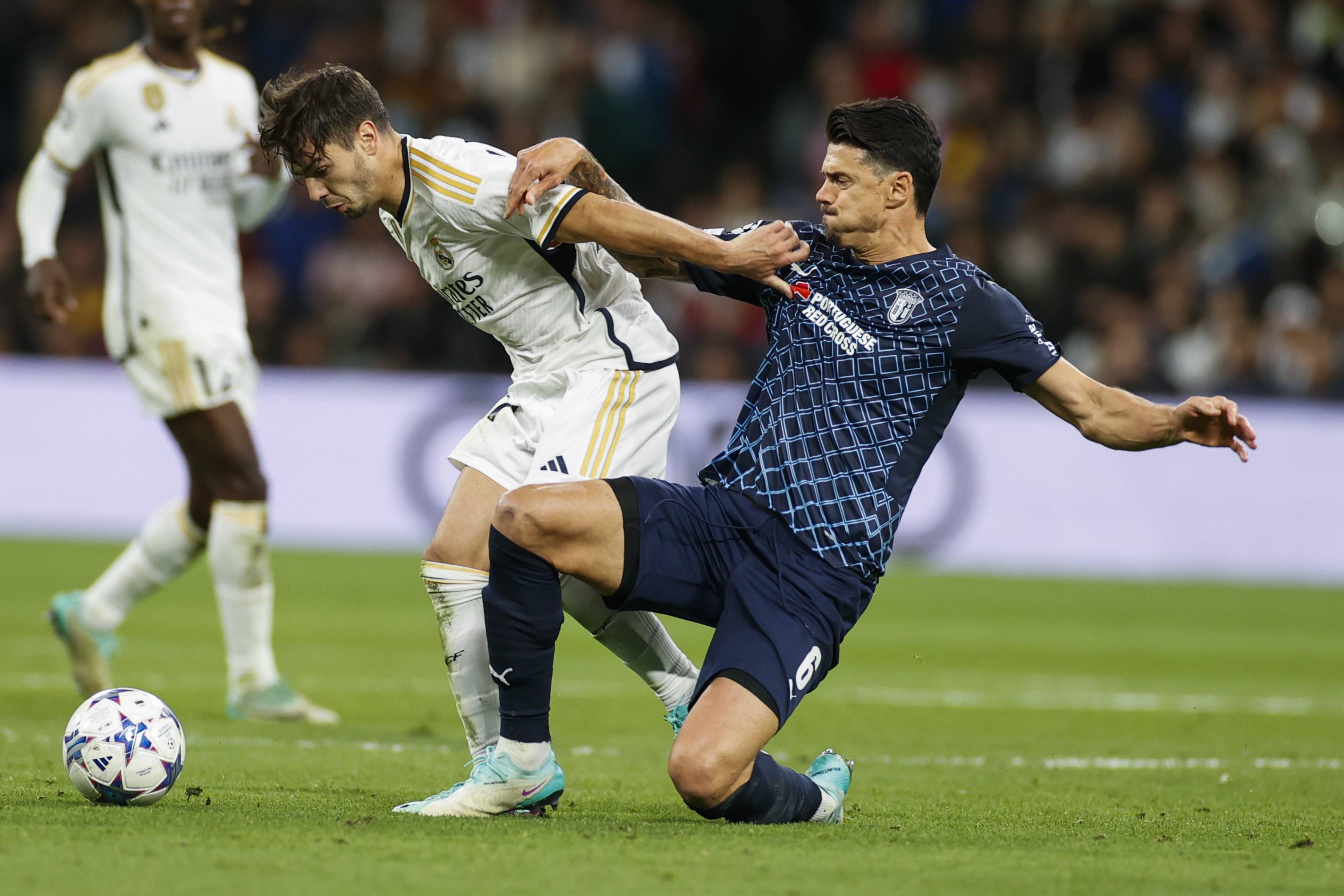 足球传奇将再次在赛场上碰撞 足球传奇将再次在赛场上碰撞