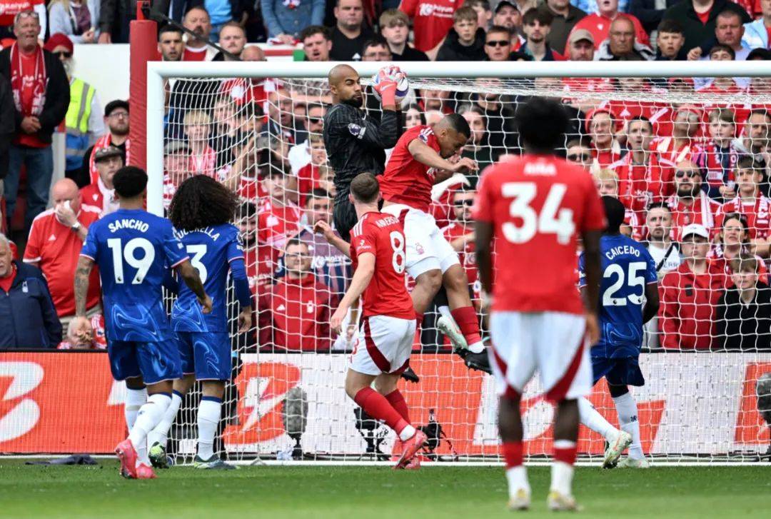 瓦伦西亚客场大胜，希望重返欧冠赛场