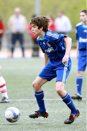 马赛队球员技术娴熟,积极备战 马赛队球员技术娴熟,积极备战