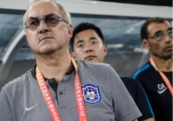 包含泰达客场逆转建业，取得宝贵三分的词条