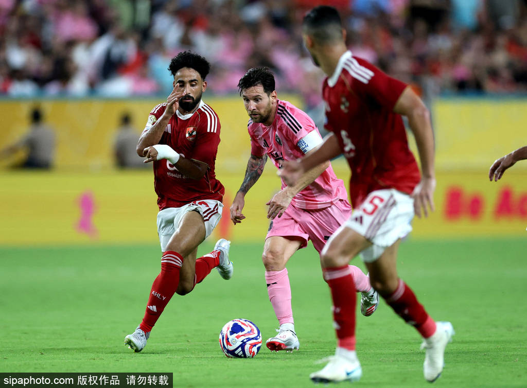 包含盛况空前！欧预赛决胜瞬间引爆球迷的词条