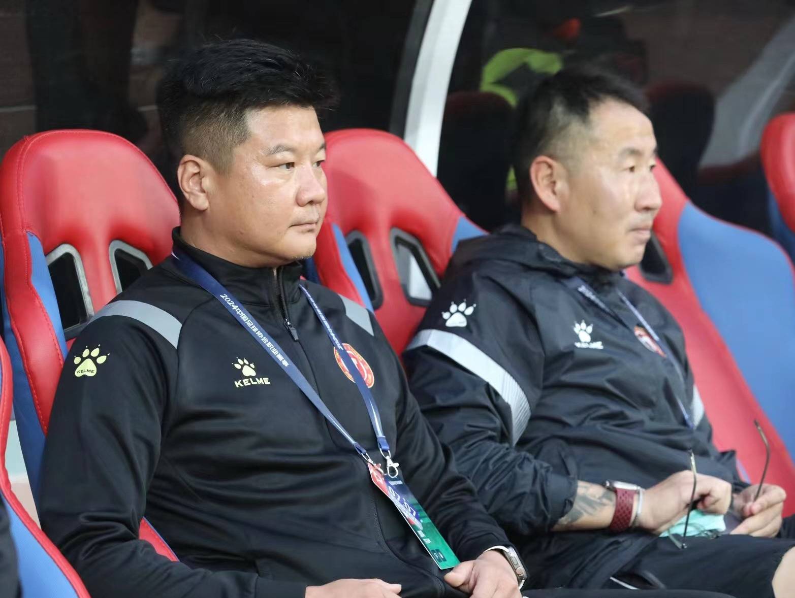 包含青岛客场大胜，积分榜位置继续提升的词条