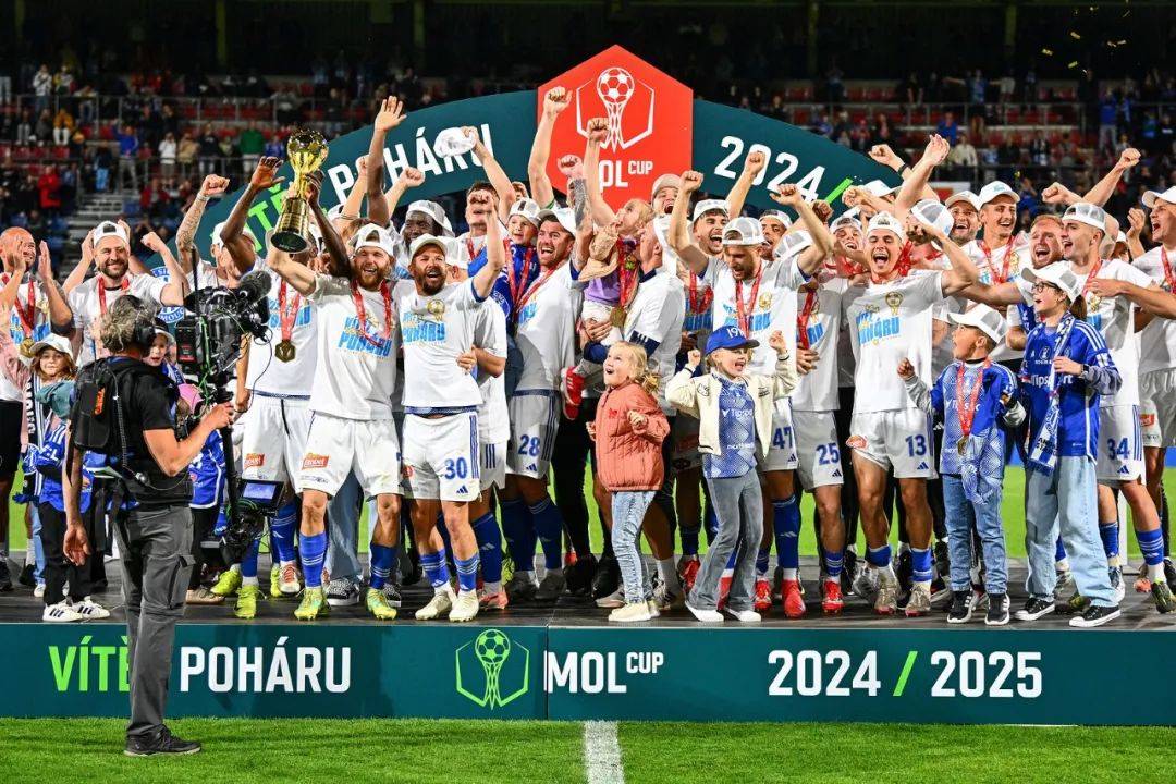 关于圣基茨逆袭匈牙利，欧洲足坛震惊的信息