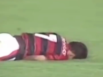 国际比赛中球员间发生激烈争执事件 国际比赛中球员间发生激烈争执事件