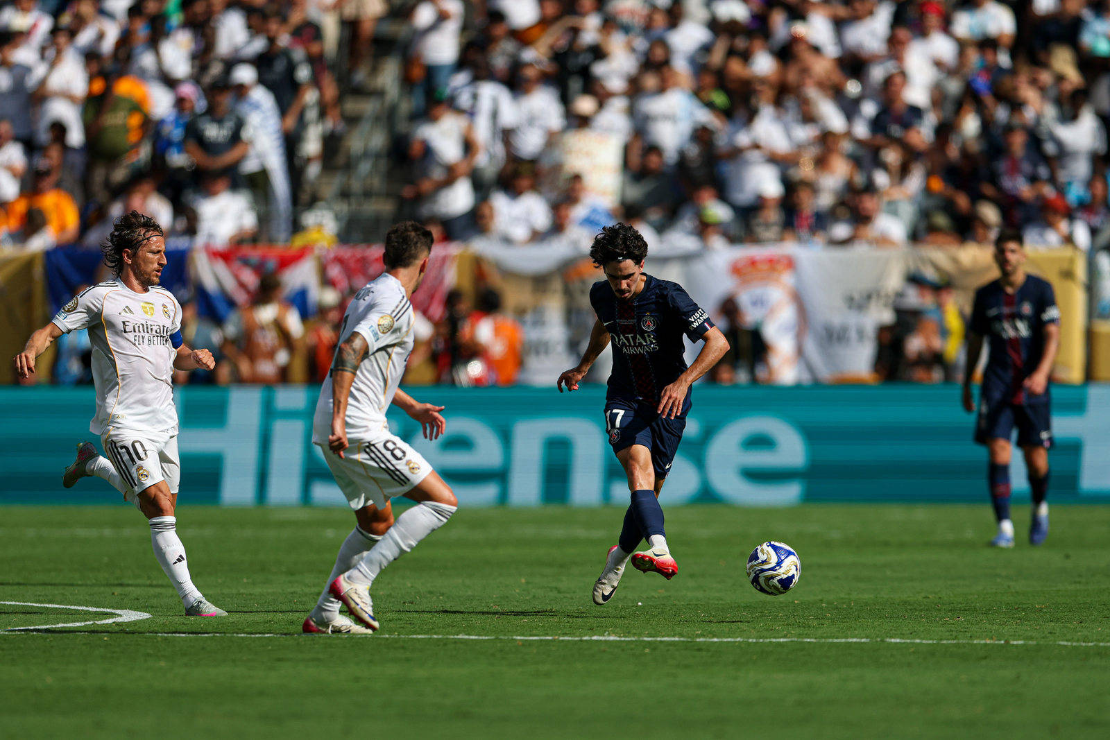 巴黎突遭惨败,欧冠夺冠前景尽带忧虑的简单介绍 巴黎突遭惨败,欧冠夺冠前景尽带忧虑的简单介绍