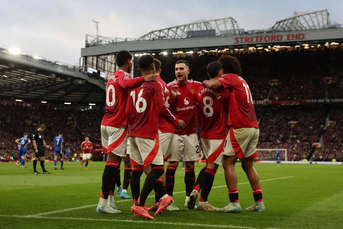 关于曼联客场绝杀劲敌，不败金身再添光环的信息