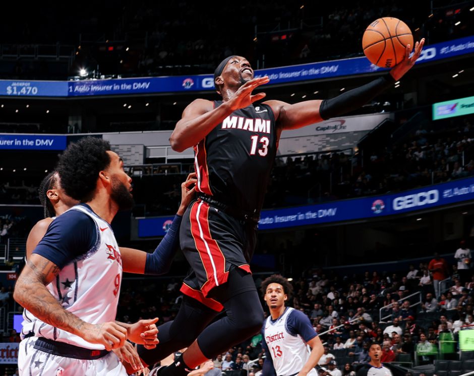 包含热火队主力球员在比赛中受伤离场的词条 包含热火队主力球员在比赛中受伤离场的词条