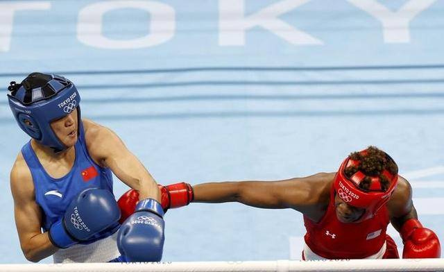 新疆队迎战辽宁队,双方火力全开争夺胜利的简单介绍 新疆队迎战辽宁队,双方火力全开争夺胜利的简单介绍