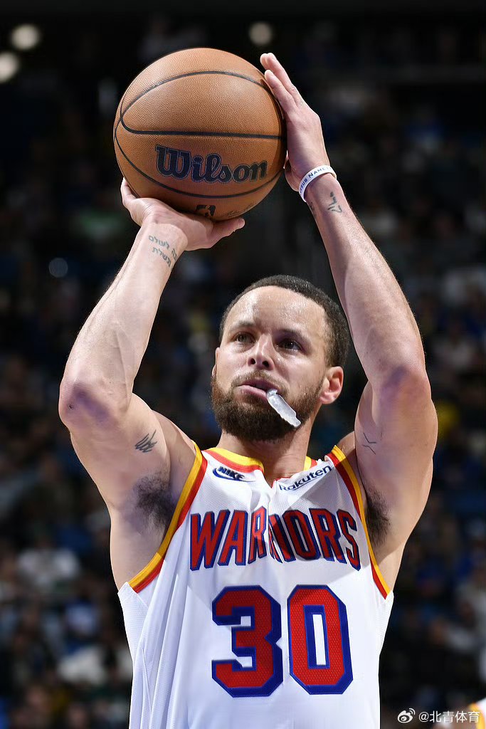 勇士后卫获得本赛季最佳球员 勇士后卫获得本赛季最佳球员