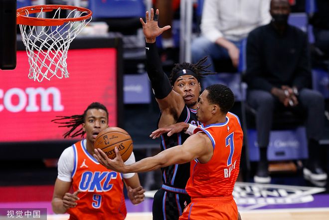 太阳负于国王，戴维斯激情演绎三分秀的简单介绍