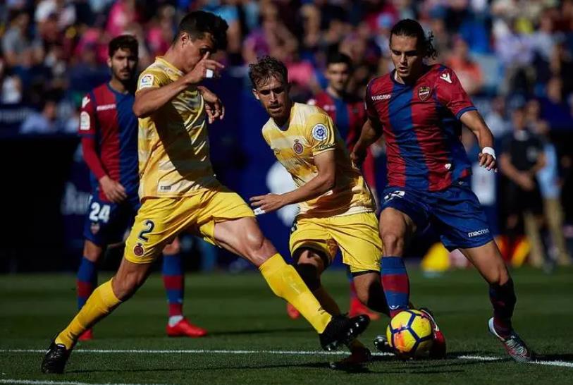 紧张对决,“死敌”争夺积分榜前三,稳步上升的简单介绍 紧张对决,“死敌”争夺积分榜前三,稳步上升的简单介绍