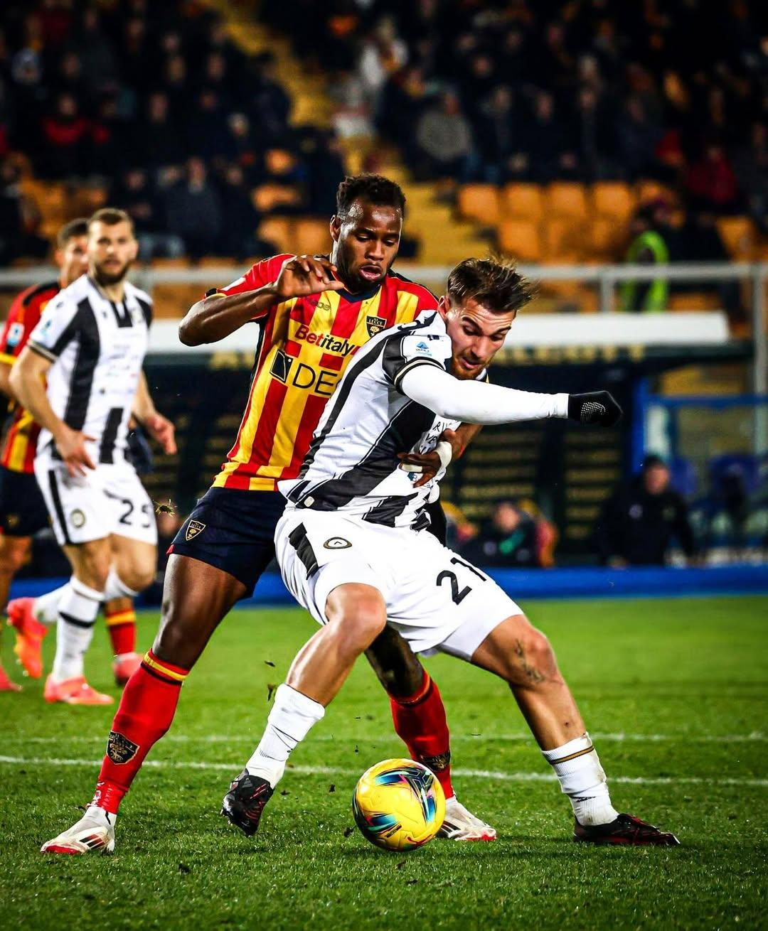 桑切斯梅开二度帮助国际米兰战胜对手,气势如虹 桑切斯梅开二度帮助国际米兰战胜对手,气势如虹