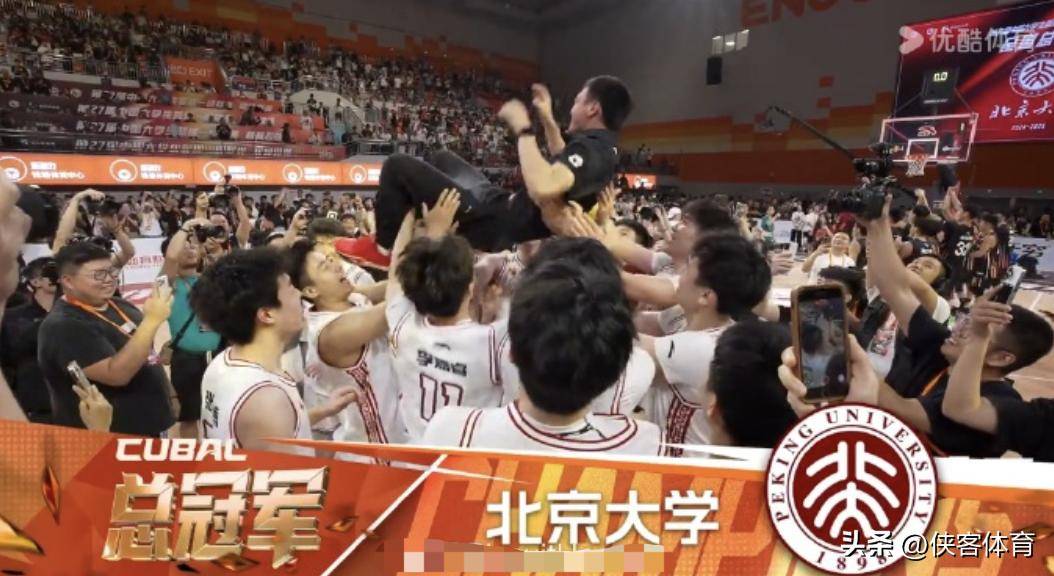 法老王电竞俱乐部引进新球员，掌声雷动