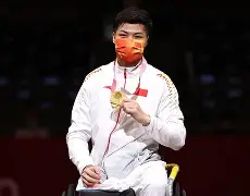 匈牙利选手凭实力夺得亚军，稳居第二，气势如虹