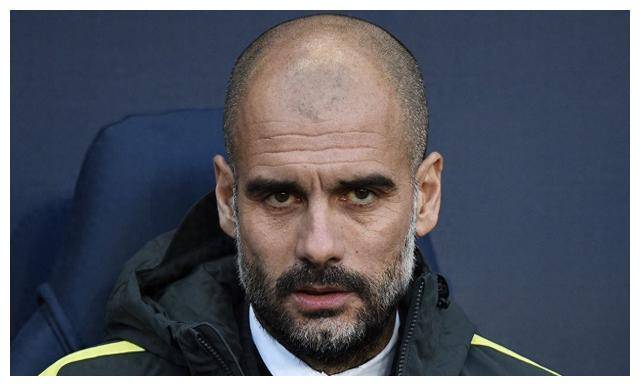 球员战胜疲劳,赢得大胜,即将进军榜首,掌声雷动 球员战胜疲劳,赢得大胜,即将进军榜首,掌声雷动