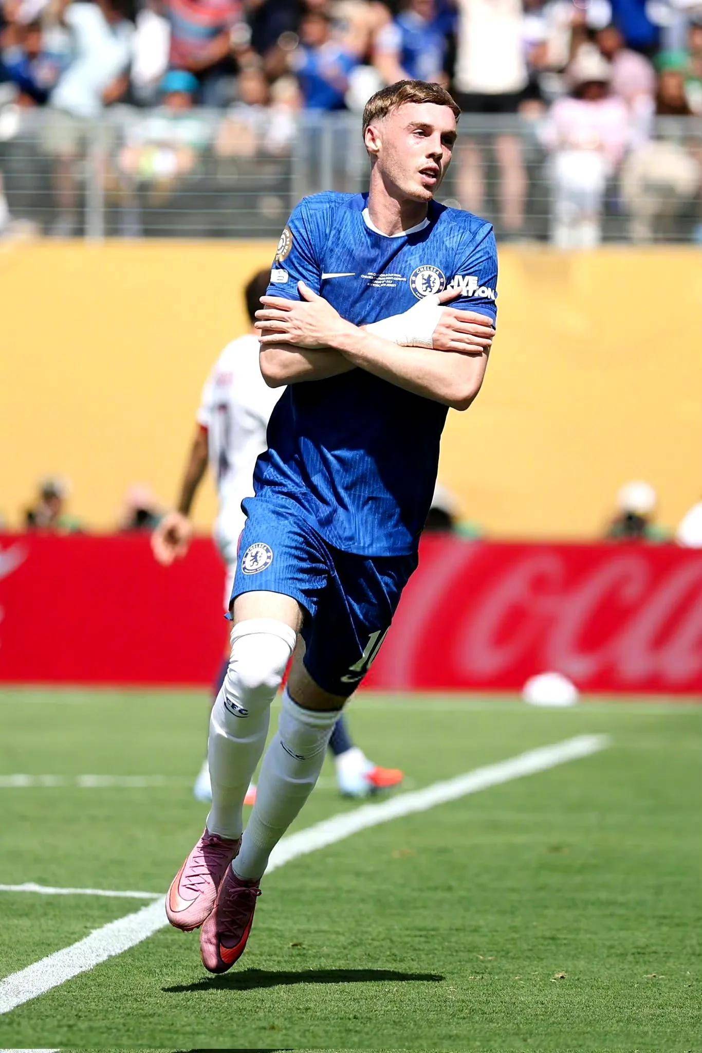 切尔西霸气昂扬，日进斗金一风教室，战绩斐然