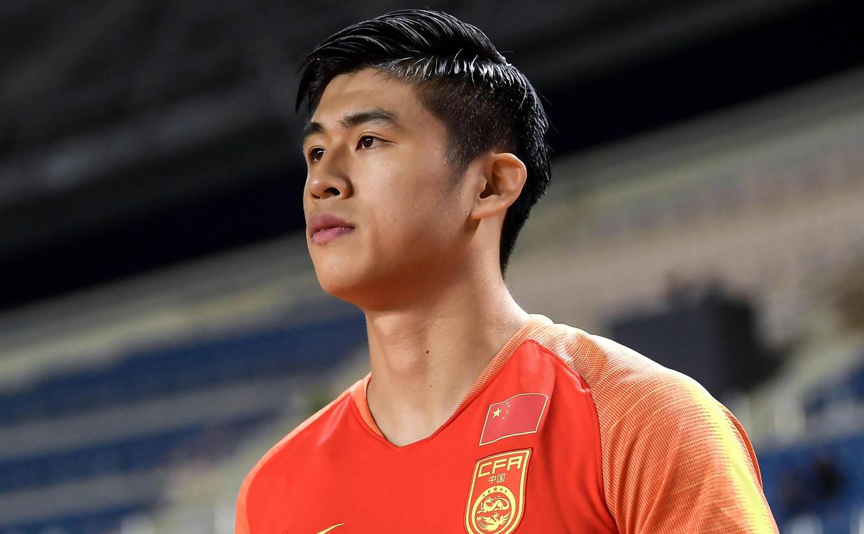 中国足球联赛近况无法捂盖，球员表现值得关注，表现亮眼