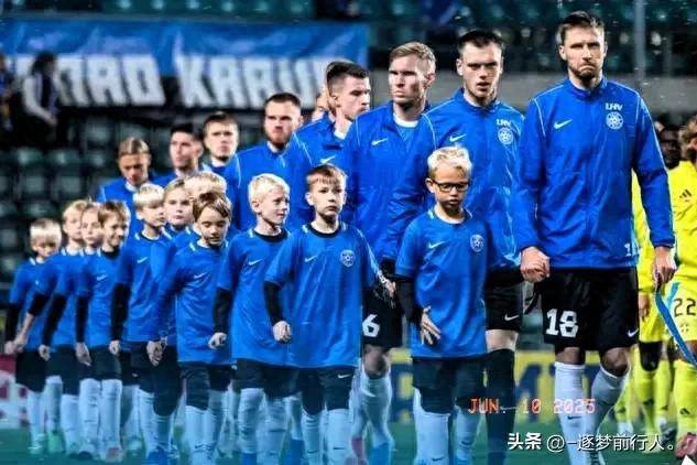 捷克主场力克巴尔干邻国，欧预赛收获大胜！，掌声雷动的简单介绍