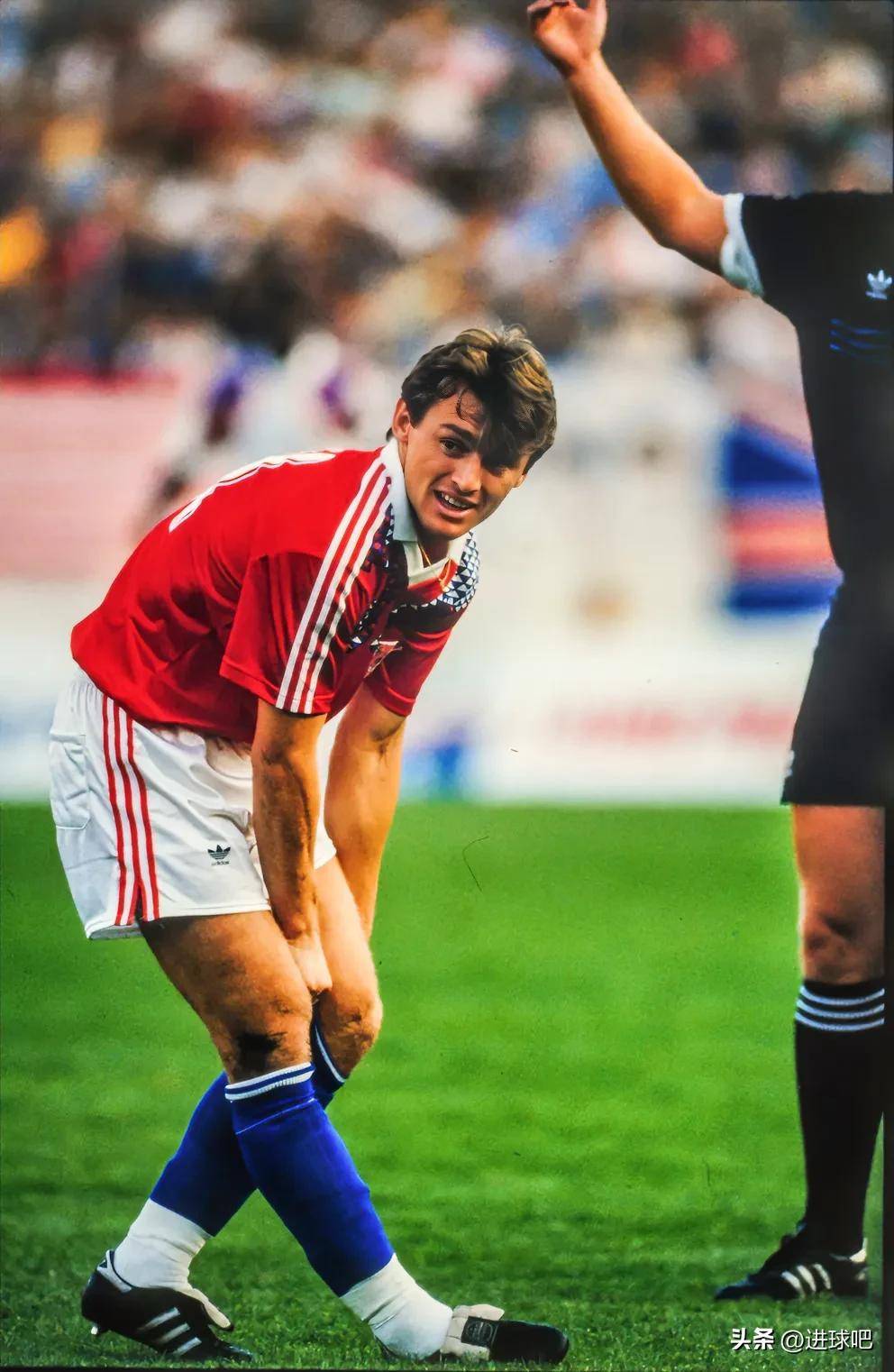 捷克客场小胜斯洛伐克，晋级前景一片光明，表现亮眼