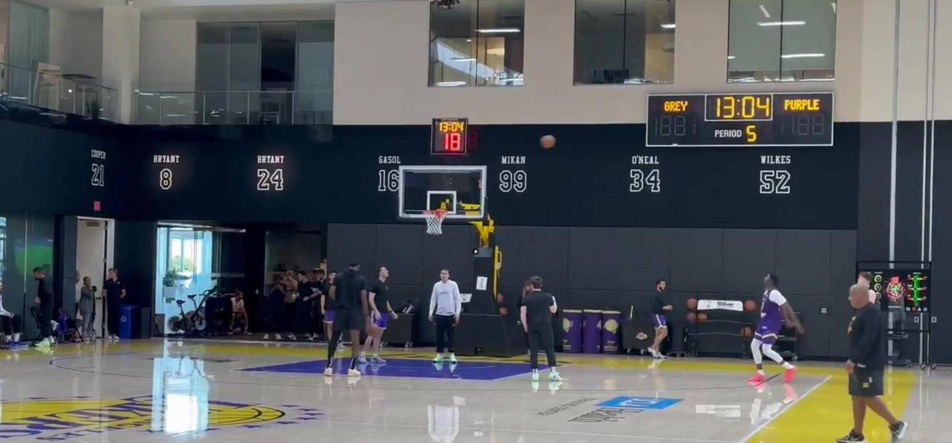 詹姆斯受伤缺席,湖人不敌勇士,振奋人心 詹姆斯受伤缺席,湖人不敌勇士,振奋人心