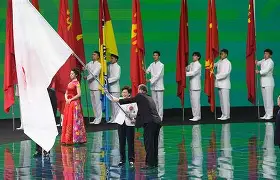 布里斯托城将挑战哈勒斯菲尔德,全力争胜,掌声雷动的简单介绍 布里斯托城将挑战哈勒斯菲尔德,全力争胜,掌声雷动的简单介绍