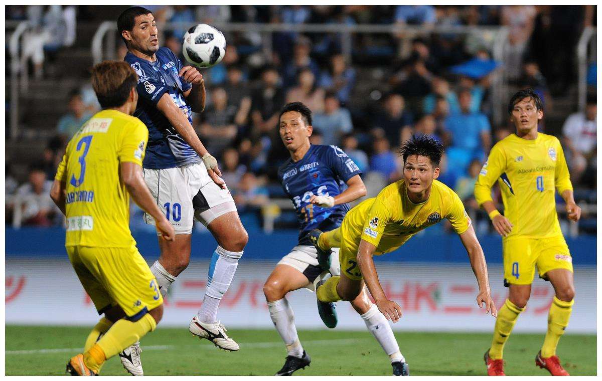 上港胜泰达,继续稳固联赛前列位置,振奋人心 上港胜泰达,继续稳固联赛前列位置,振奋人心