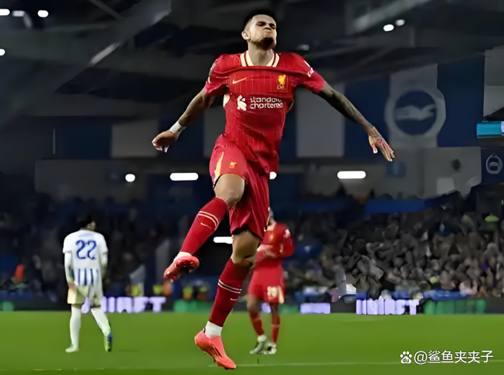 利物浦淘汰巴黎晋级决赛,萨拉赫破门,士气大振 利物浦淘汰巴黎晋级决赛,萨拉赫破门,士气大振