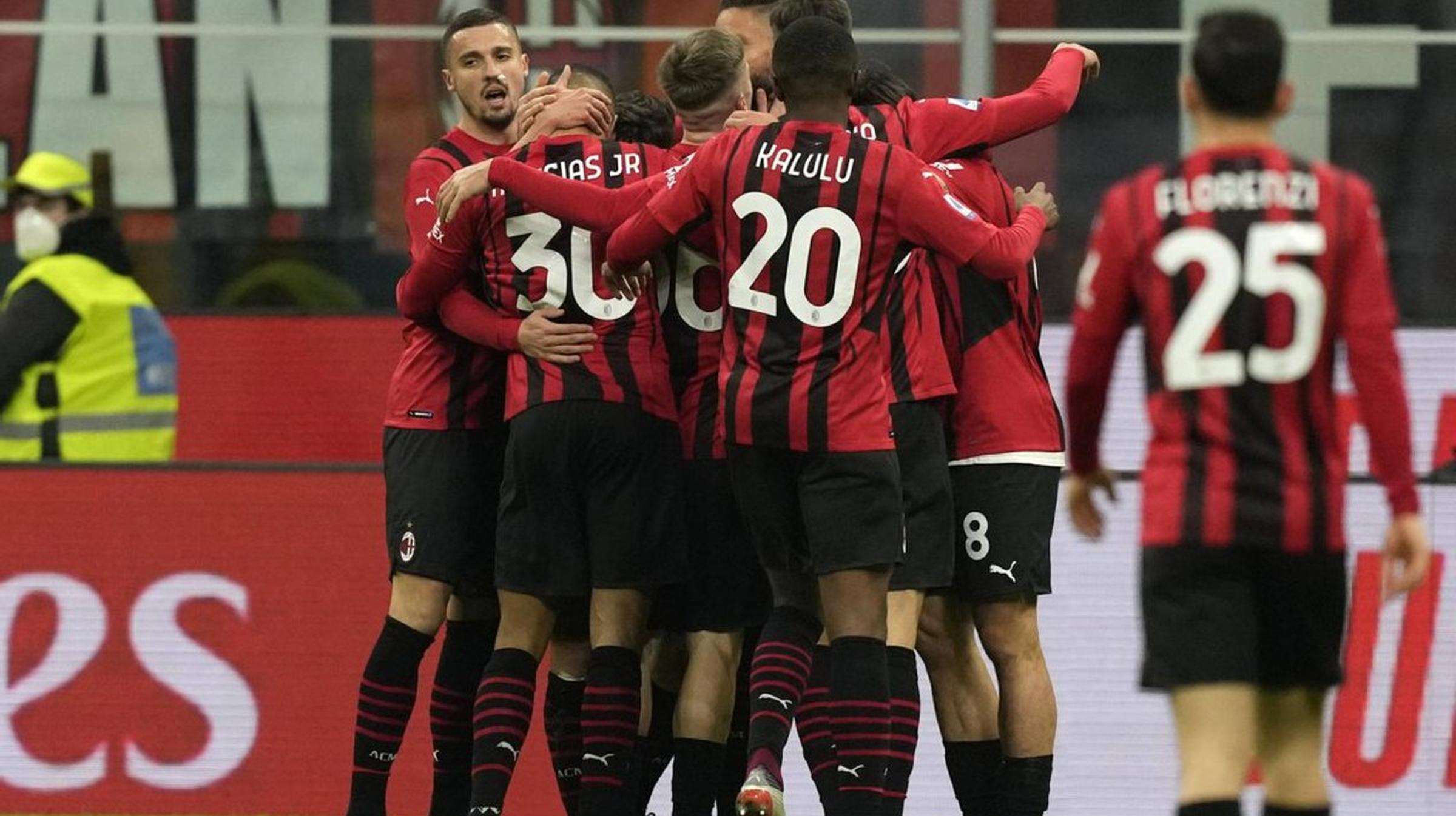 欧洲国家足球豪门备战新赛季，士气大振