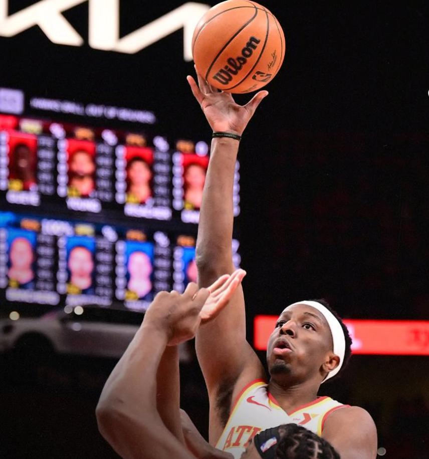 阿特兰大前锋连续两场比赛破门,助球队取胜,势不可挡 阿特兰大前锋连续两场比赛破门,助球队取胜,势不可挡