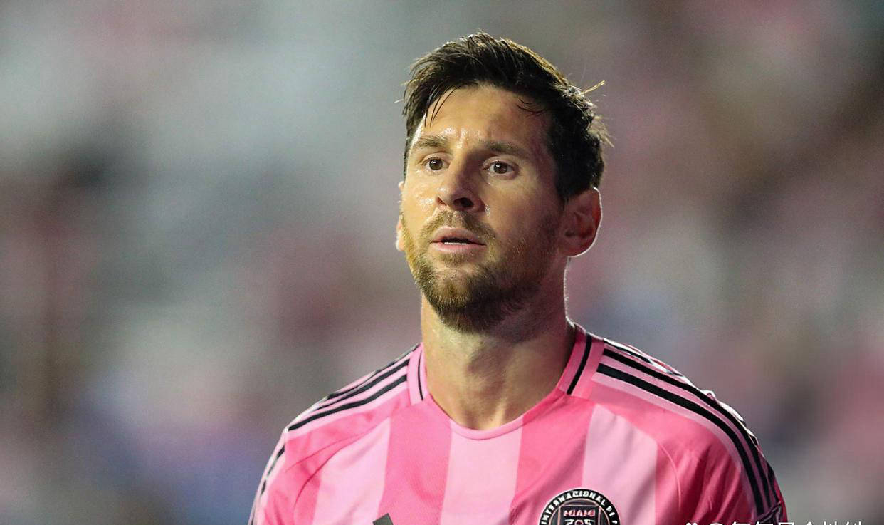 梅西领衔的巴萨遭遇连败,球队内部动荡,表现亮眼的简单介绍 梅西领衔的巴萨遭遇连败,球队内部动荡,表现亮眼的简单介绍